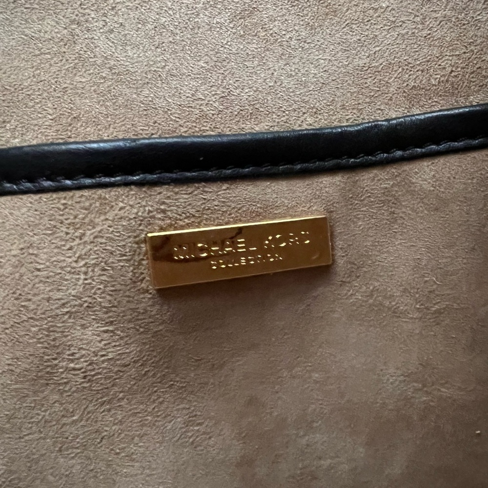 Black Micheal Kors Women's Bag - Picture 10 of 12